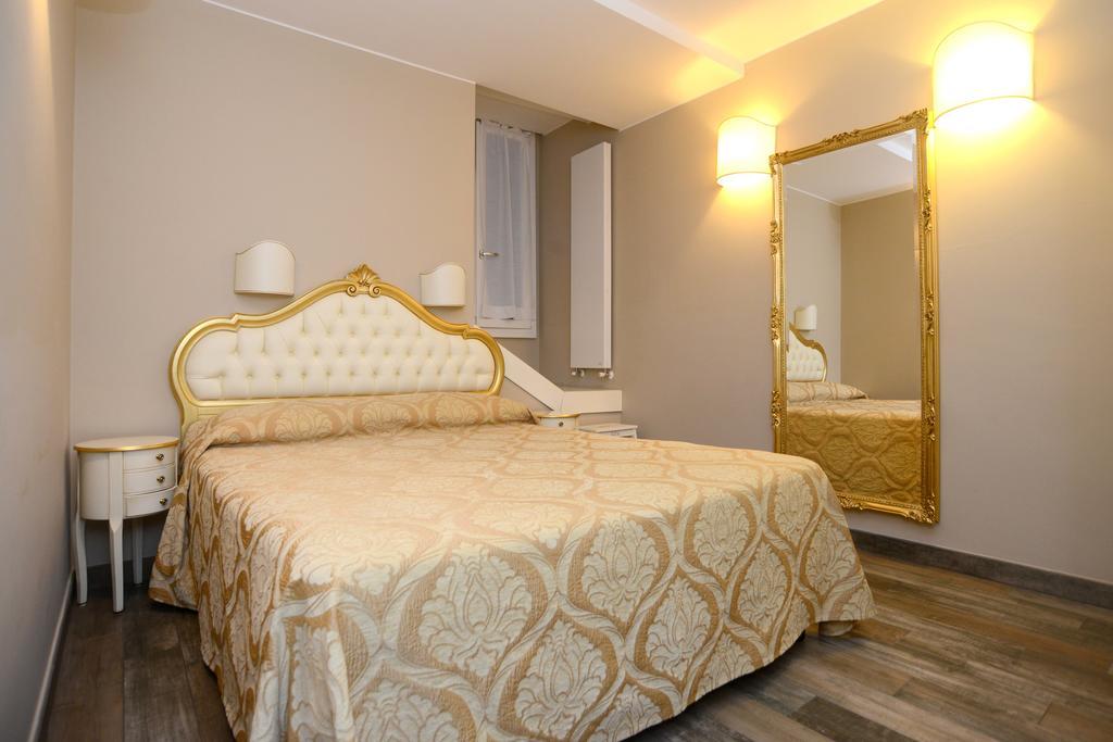Doge'S House Apartment Венеция Екстериор снимка